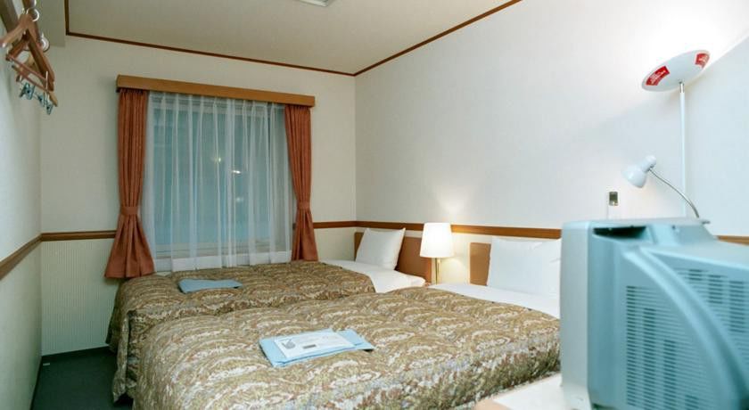 Toyoko Inn Yokohama Minatomirai-Sen Nihon-Odori Ekimae Экстерьер фото